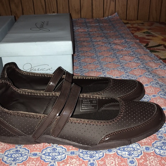 Two pairs of Jessica weekend casual flats - Picture 8 of 13